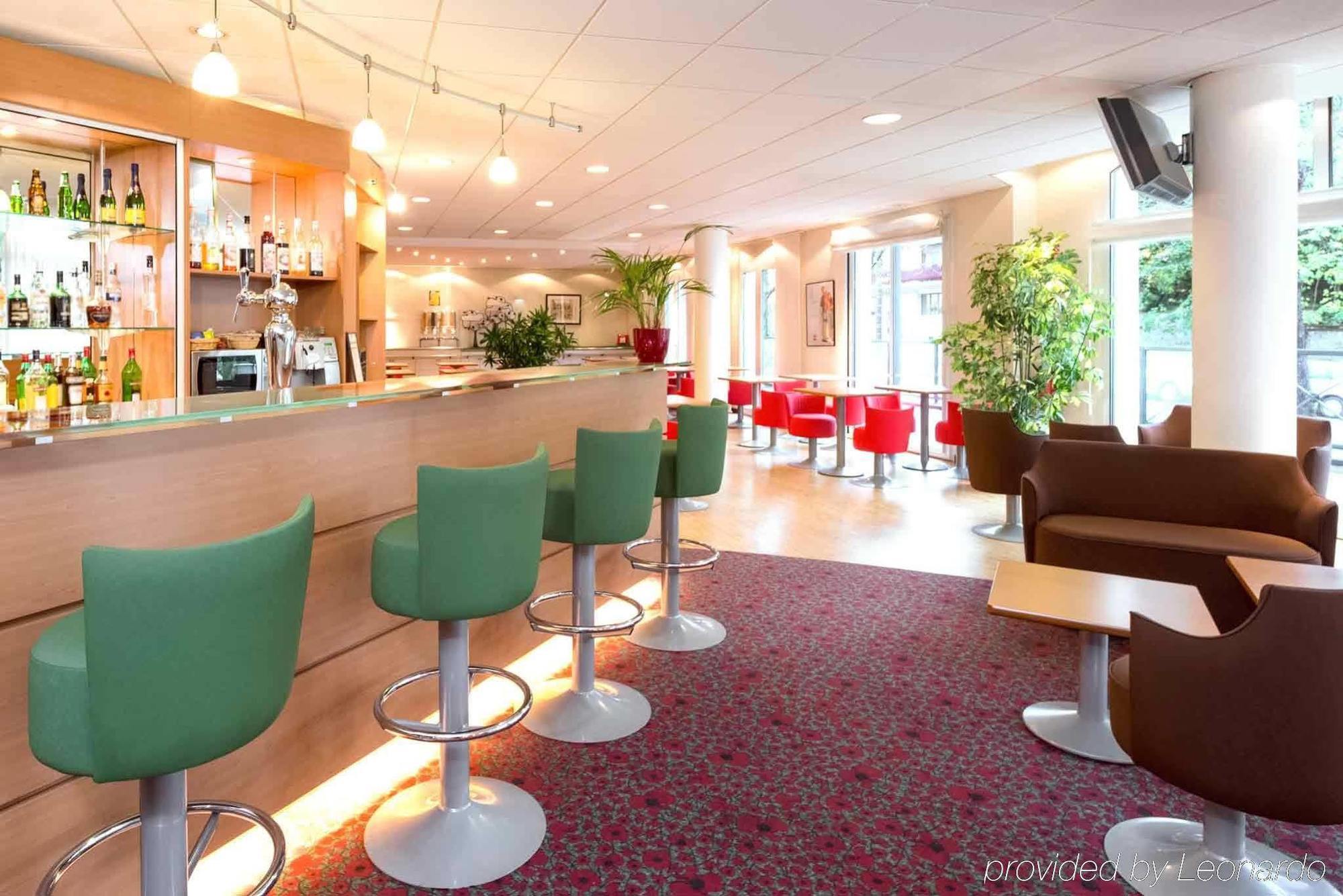 Hotel ibis Vitré Centre Exterior foto